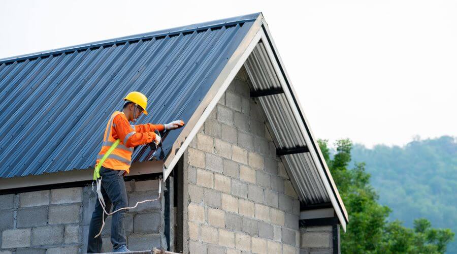 Expert new roof installation services in Cambridge, WI